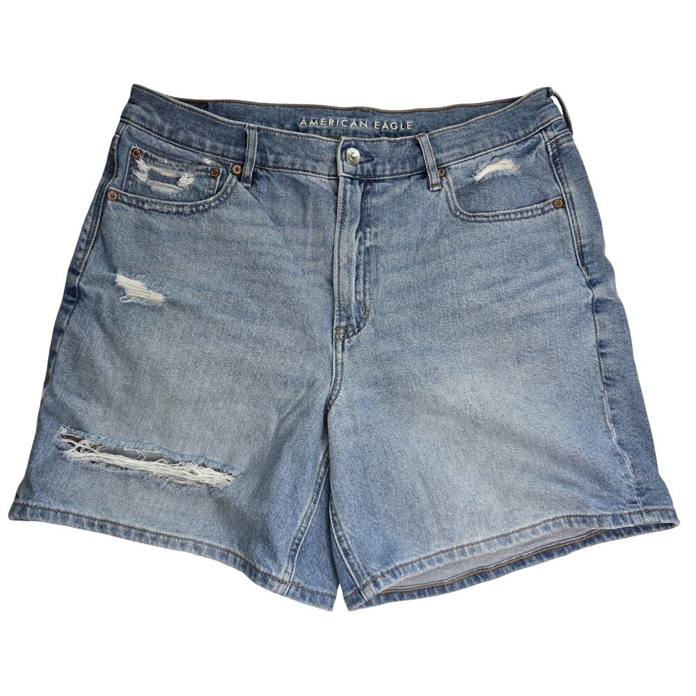 American Eagle Strigid Relaxed Denim Shorts Size 12 Distressed Y2K Mom Jean 6”